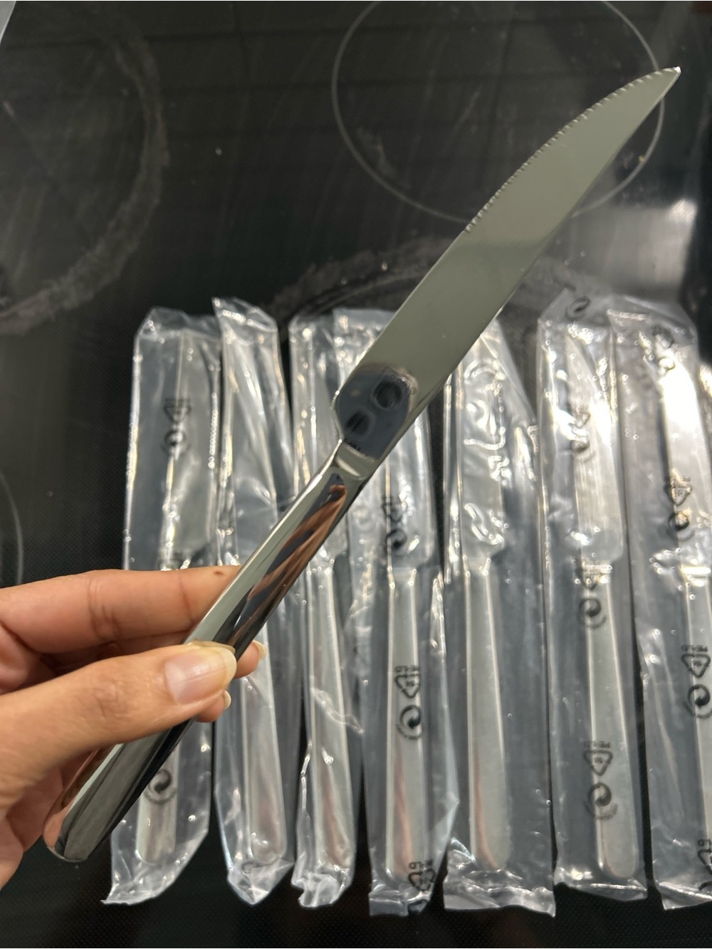 NEW Zwilling Steak Knives (Set of 8)